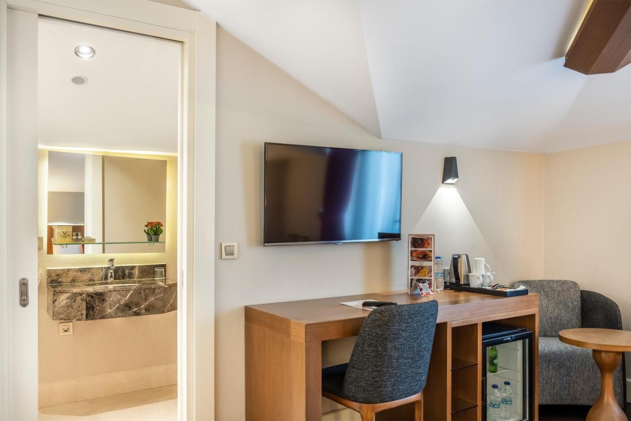 Veyron Hotels & Spa Истанбул Екстериор снимка