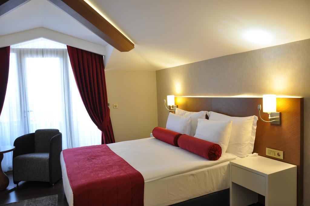 Veyron Hotels & Spa Истанбул Екстериор снимка